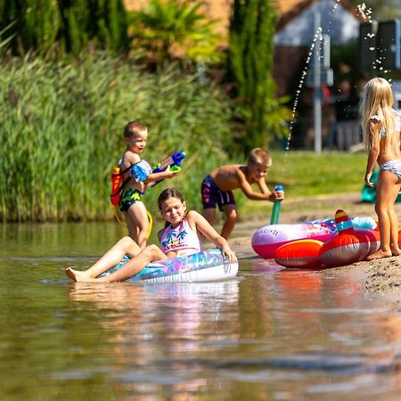 Glamping Limburg - Nabij Nationaal Park Hoge Kempen Kinrooi Exterior photo